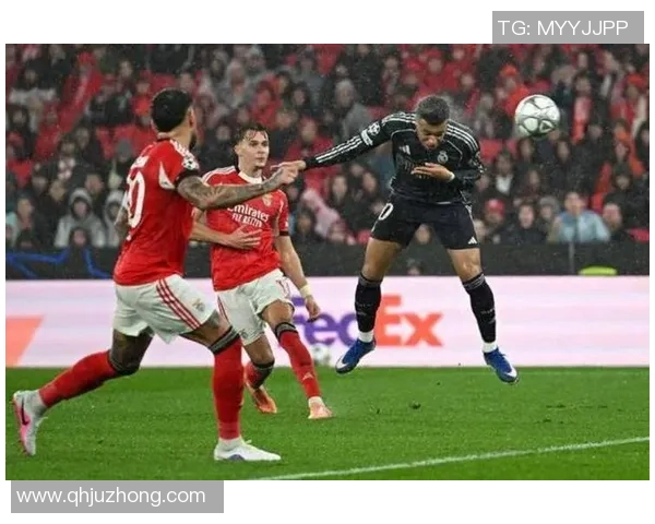 尤文图斯在友谊赛中逆转本菲卡补时绝杀引发全场狂欢与数据分析